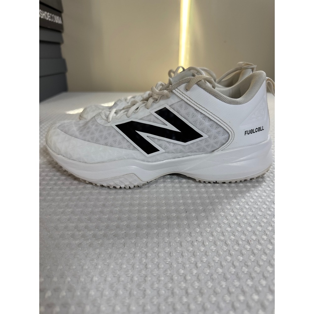 New Balance Turf Shoes Women 9 FuelCell 4040v6 White Baseball T4040TW6 EUC
